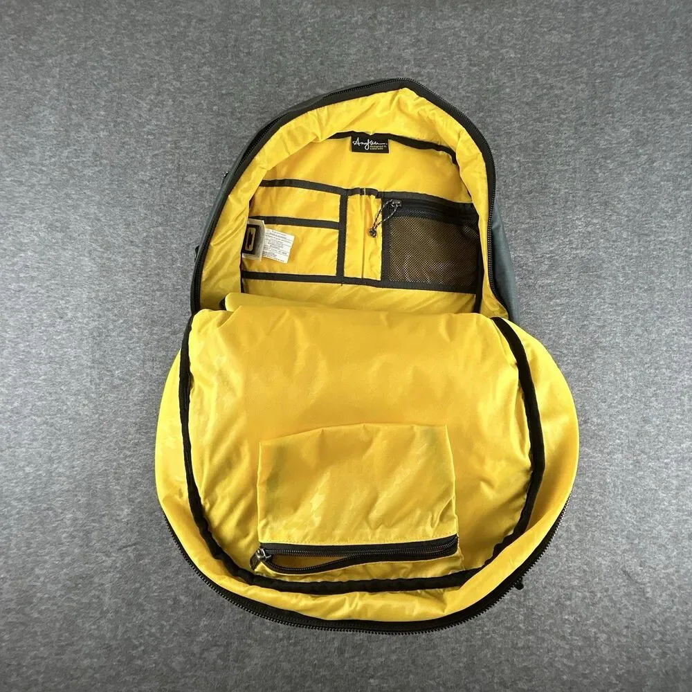 Mountainsmith Borealis 35L Camera Backpack Padded Laptop Sleeve Inserts Rainfly